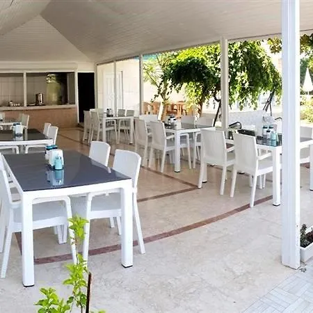 Iris Garden Hotel
